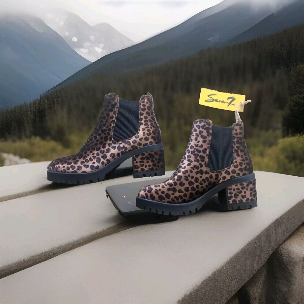 NWT Seven7 Berlin Boot Leopard Print Pull On Bootie Size‎ 8 USA Made Womans